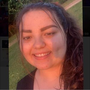 Meet your Posher, Haley